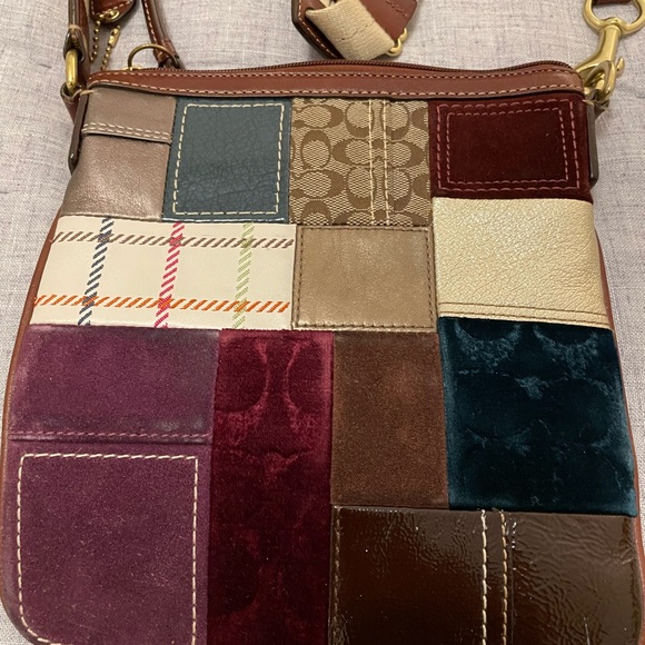 Coach purse - Picture 3 of 4